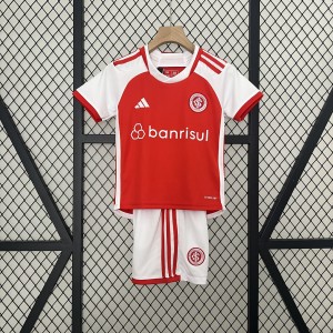 24-25 Kids Kit Internacional home